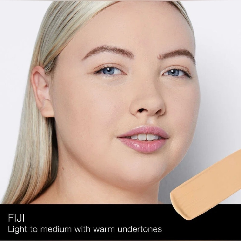 NARS Soft Matte Complete Foundation - Picture 2 of 7